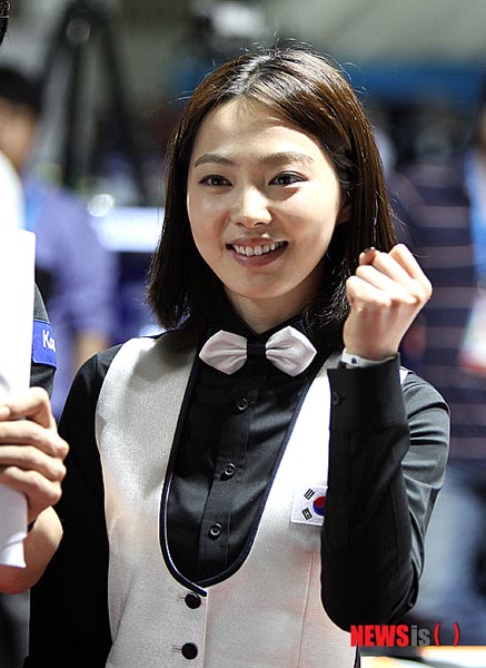 Che Yulan (Who is more beautiful, Che Yulan or Pan Xiaoting)